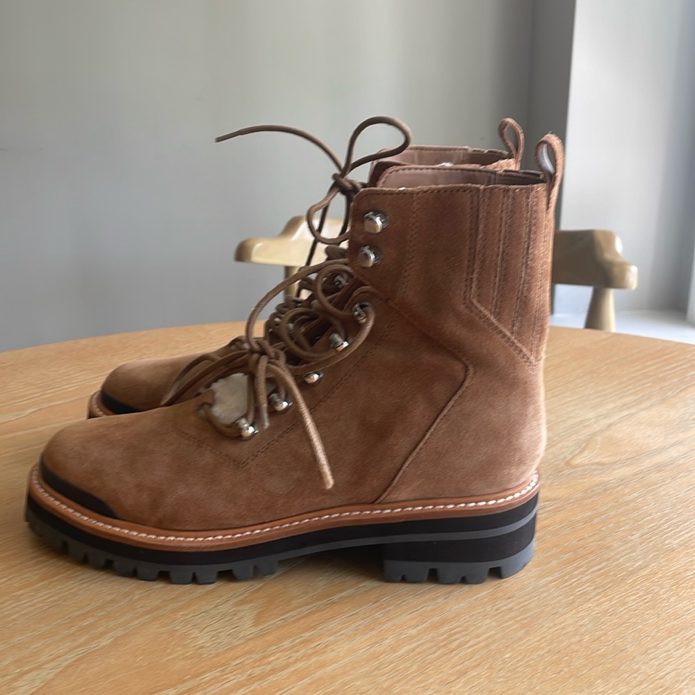 Marc Fisher, sz8 Izzie lugsole ankle boot - Brown suede